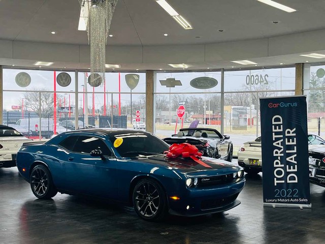 more details - dodge challenger