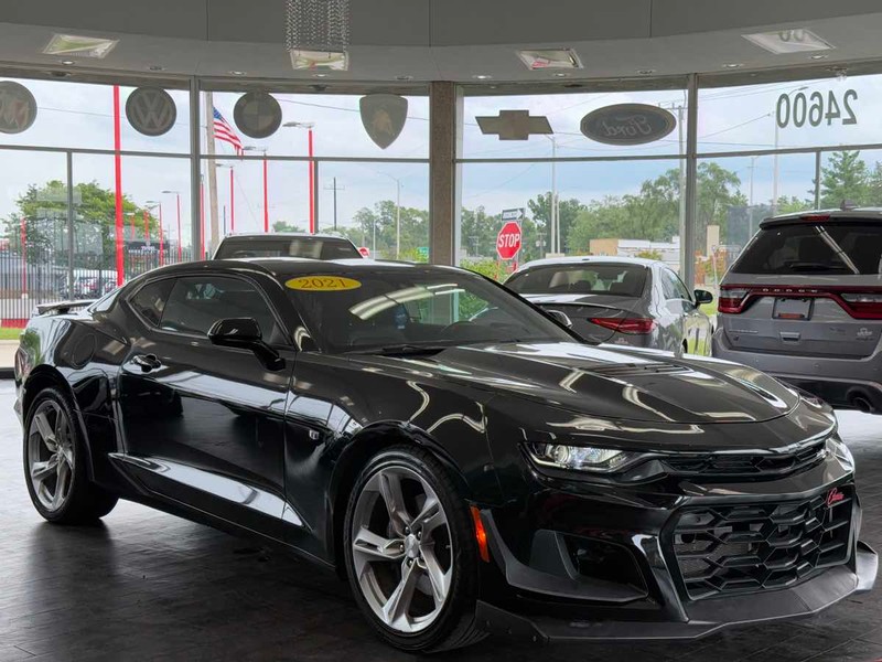 Chevrolet Camaro Vehicle Full-screen Gallery Image 02