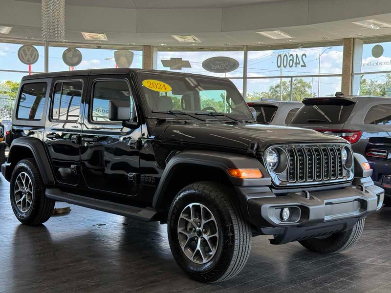 Jeep Wrangler Vehicle Full-screen Gallery Image 02