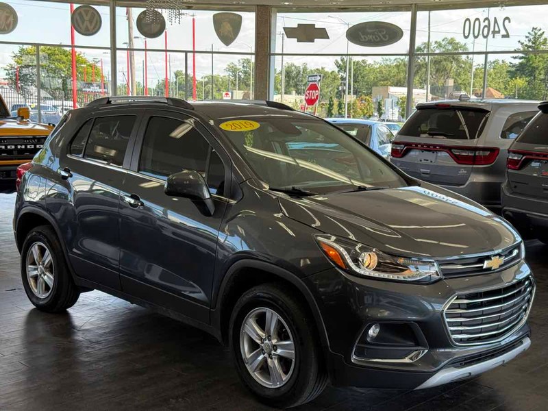 Chevrolet Trax Vehicle Full-screen Gallery Image 01