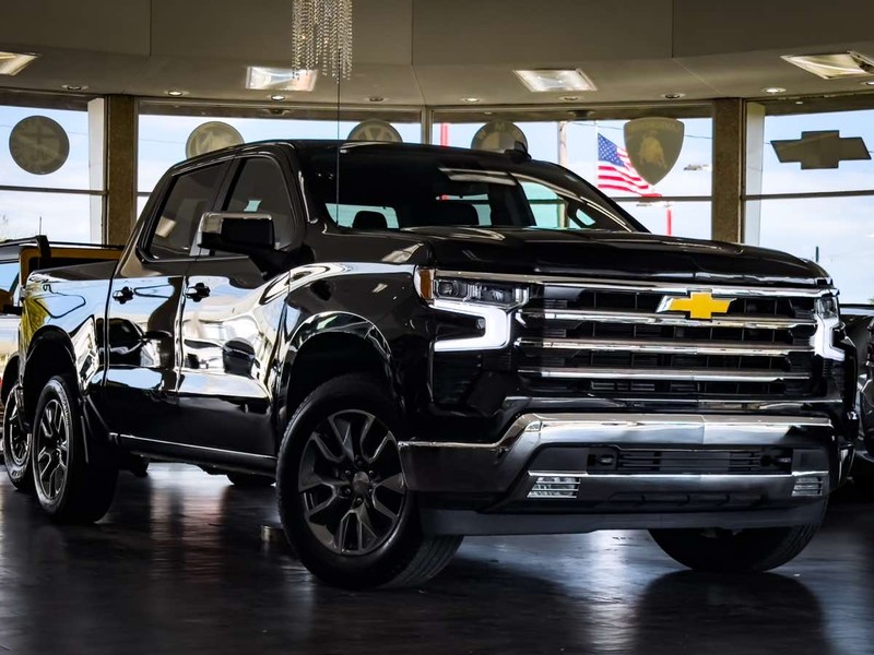 Chevrolet Silverado 1500 Vehicle Full-screen Gallery Image 01