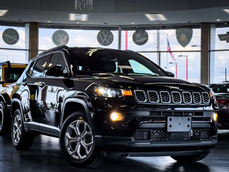 Jeep Compass Vehicle Full-screen Gallery Image 01