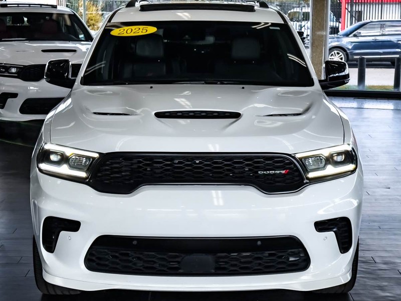 Dodge Durango Vehicle Full-screen Gallery Image 03