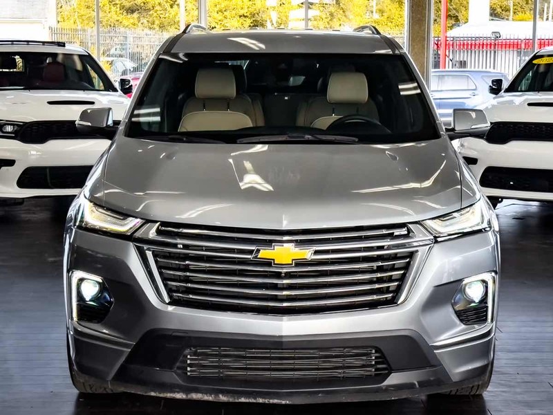 Chevrolet Traverse Vehicle Full-screen Gallery Image 03