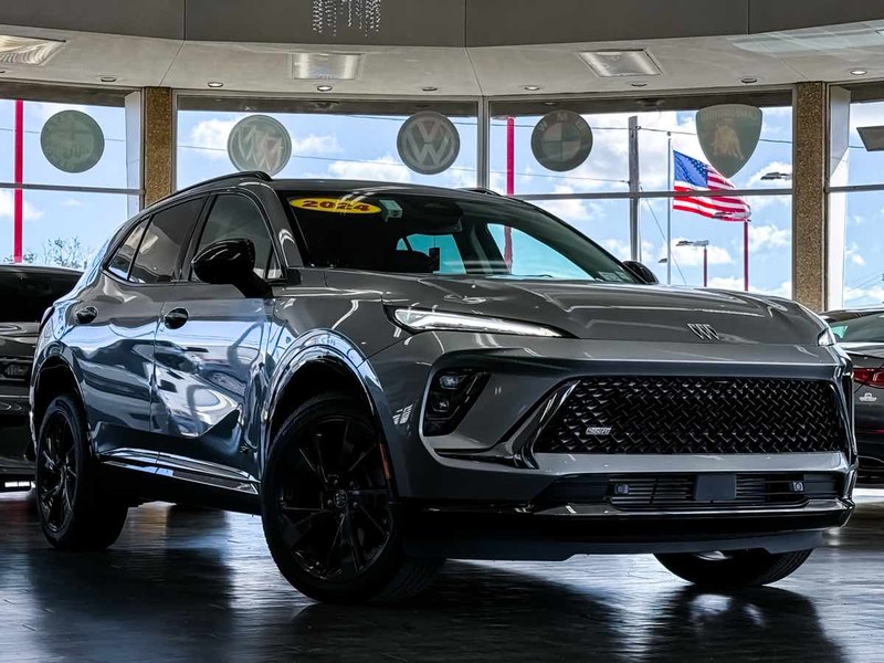 Buick Envision Vehicle Full-screen Gallery Image 01