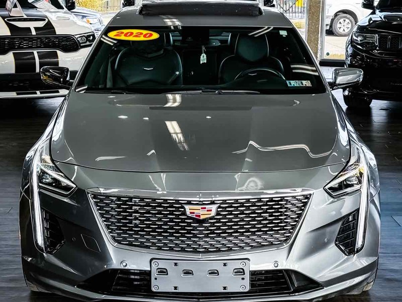 Cadillac CT6 Vehicle Full-screen Gallery Image 03