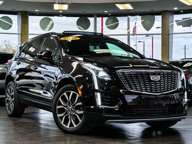 Cadillac XT5 Vehicle Full-screen Gallery Image 01