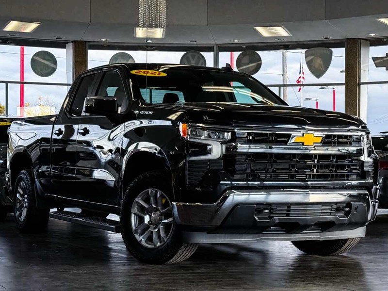 Chevrolet Silverado 1500 Vehicle Full-screen Gallery Image 01