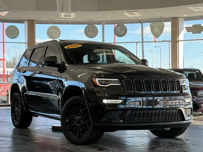 Jeep Grand Cherokee Vehicle Full-screen Gallery Image 01