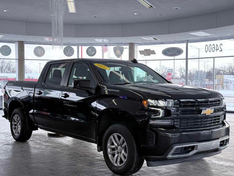 Chevrolet Silverado 1500 Vehicle Full-screen Gallery Image 01