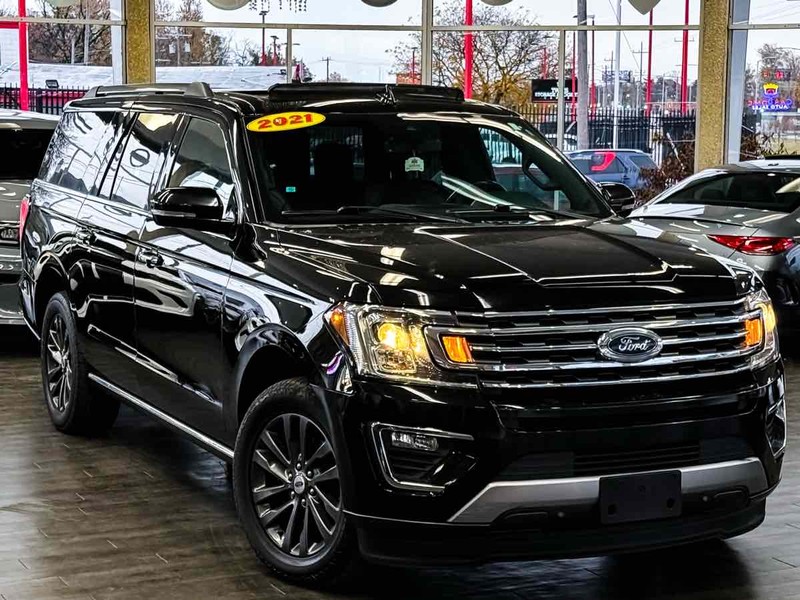 Ford Expedition Max Vehicle Full-screen Gallery Image 02