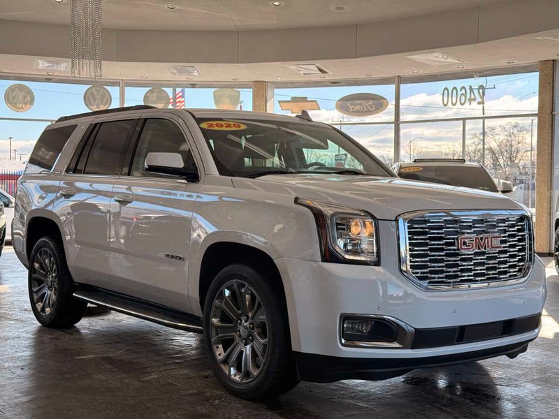 GMC Yukon Vehicle Full-screen Gallery Image 02