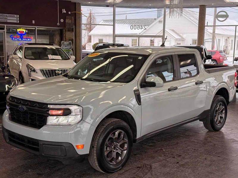 Ford Maverick Vehicle Full-screen Gallery Image 03