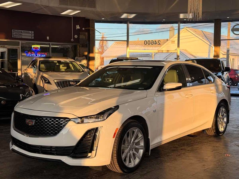 Cadillac CT5 Vehicle Full-screen Gallery Image 03