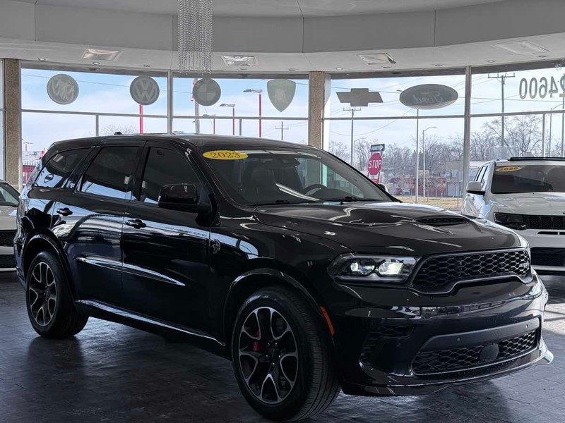 Dodge Durango Vehicle Full-screen Gallery Image 01