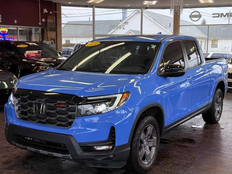 Honda Ridgeline Vehicle Full-screen Gallery Image 02
