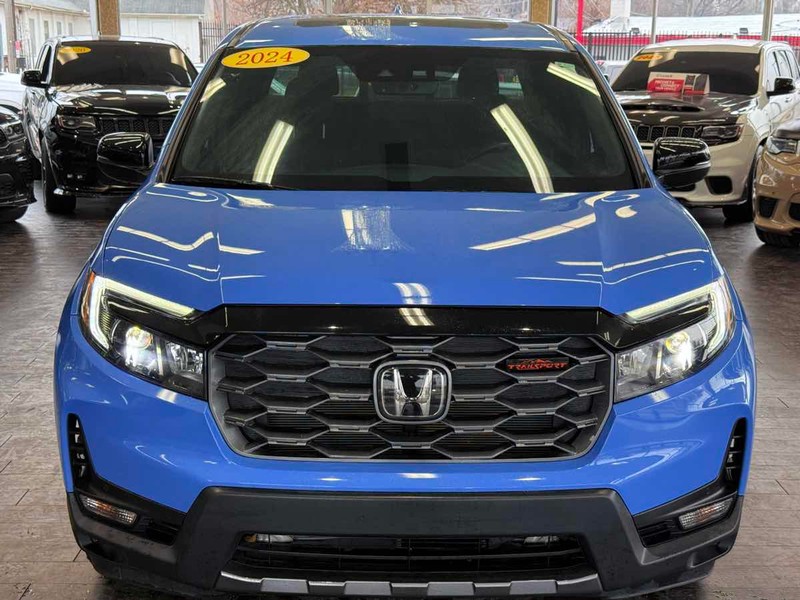 Honda Ridgeline Vehicle Full-screen Gallery Image 03