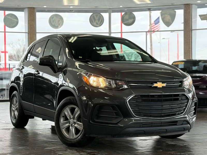 Chevrolet Trax Vehicle Full-screen Gallery Image 01
