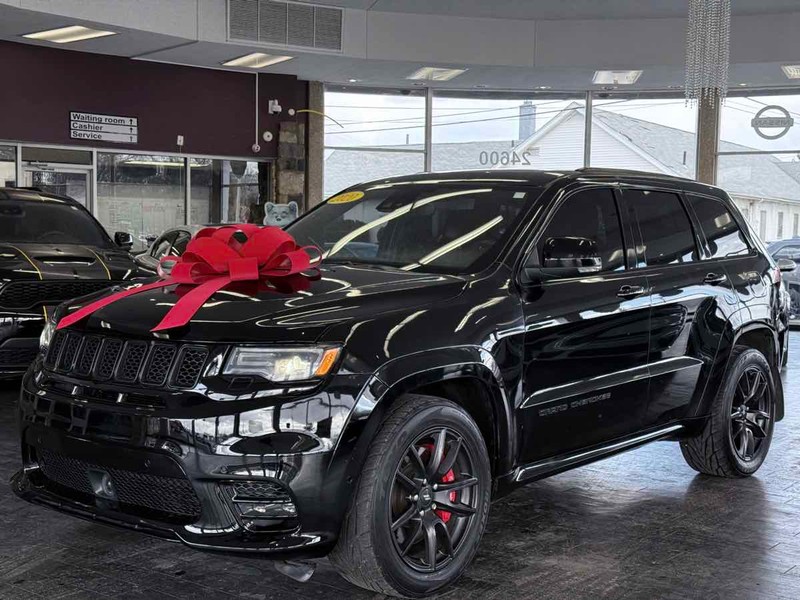 Jeep Grand Cherokee Vehicle Full-screen Gallery Image 02