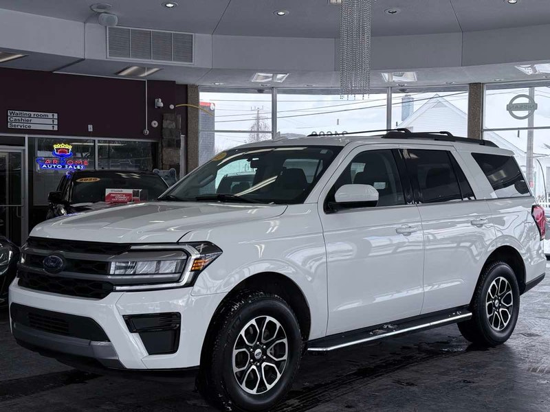 Ford Expedition Vehicle Full-screen Gallery Image 02