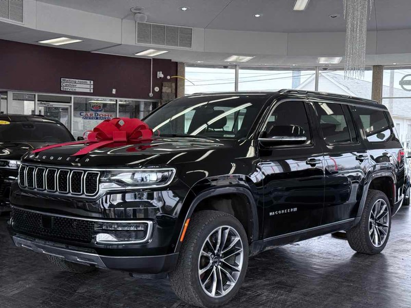 Jeep Wagoneer Vehicle Full-screen Gallery Image 02