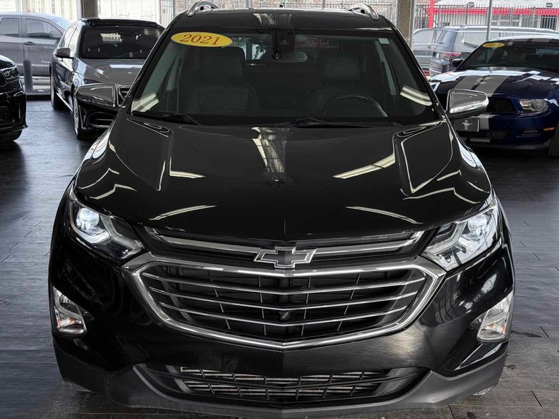Chevrolet Equinox Vehicle Full-screen Gallery Image 03