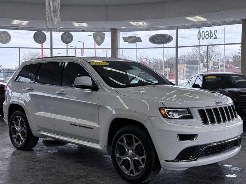 Jeep Grand Cherokee Vehicle Full-screen Gallery Image 01