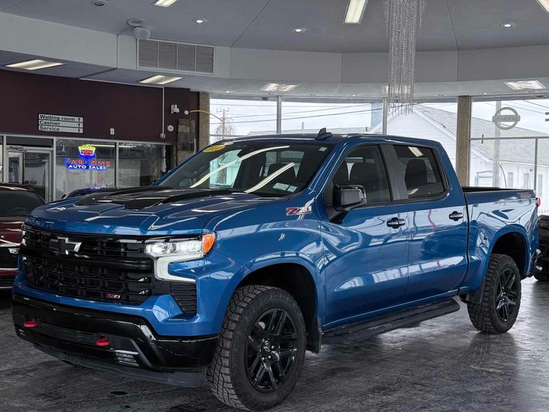 Chevrolet Silverado 1500 Vehicle Full-screen Gallery Image 02