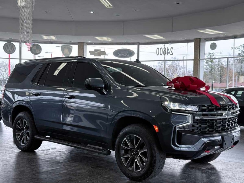 Chevrolet Tahoe Vehicle Full-screen Gallery Image 01