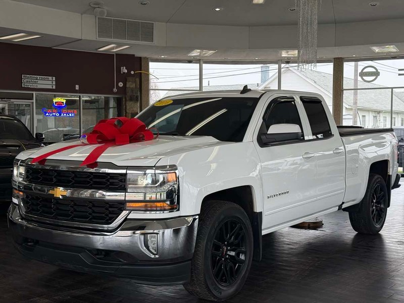 Chevrolet Silverado 1500 Vehicle Full-screen Gallery Image 02