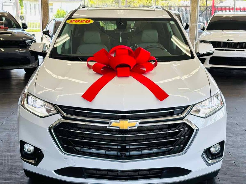 Chevrolet Traverse Vehicle Full-screen Gallery Image 03