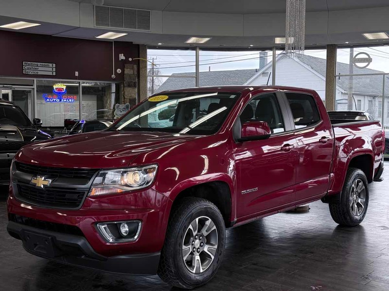 Chevrolet Colorado Vehicle Full-screen Gallery Image 02