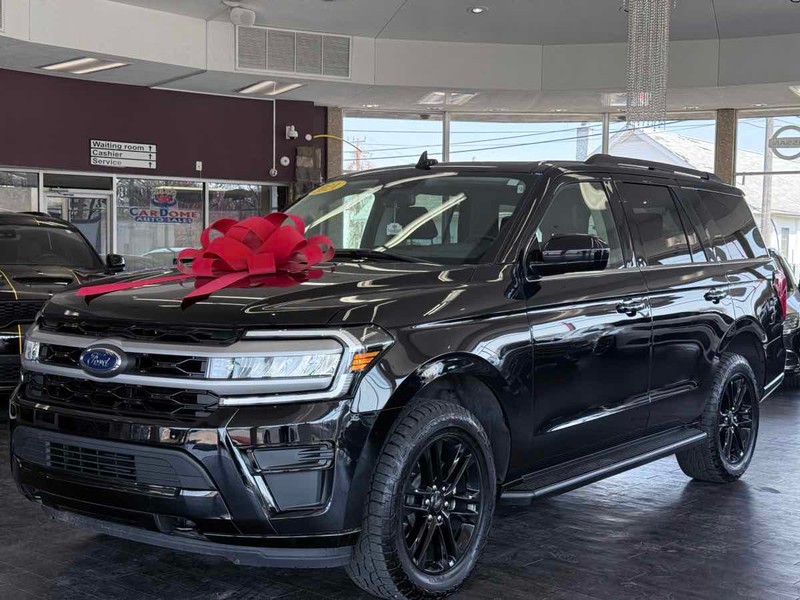 Ford Expedition Vehicle Full-screen Gallery Image 02