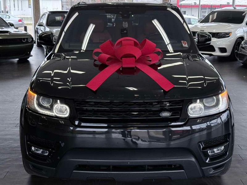 Land Rover Range Rover Sport Vehicle Full-screen Gallery Image 03