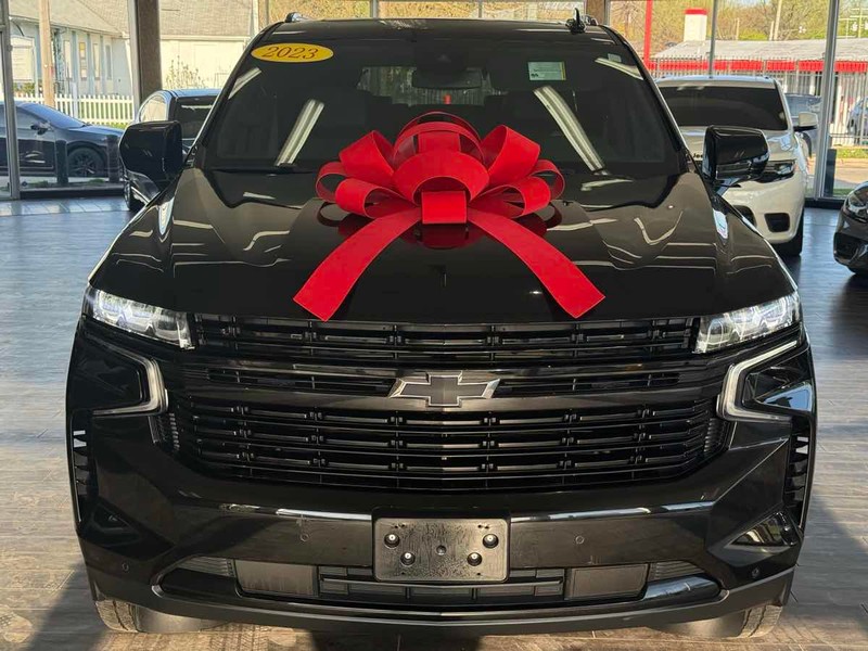 Chevrolet Tahoe Vehicle Full-screen Gallery Image 03