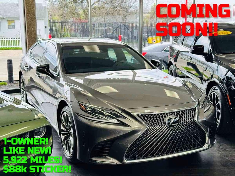Lexus LS 500 Vehicle Full-screen Gallery Image 01