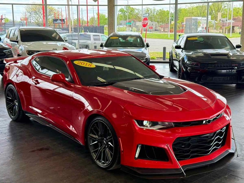 Chevrolet Camaro Vehicle Full-screen Gallery Image 02