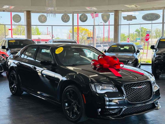 more details - chrysler 300