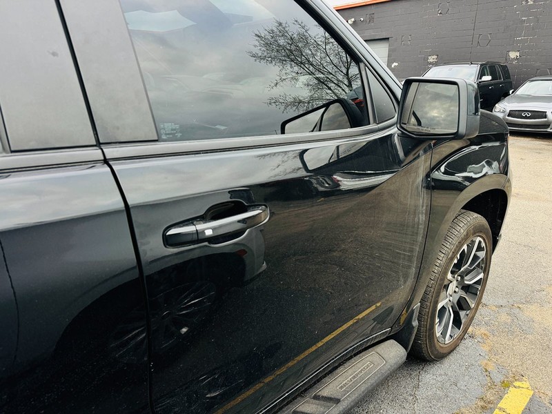 Chevrolet Silverado 1500 Vehicle Full-screen Gallery Image 03