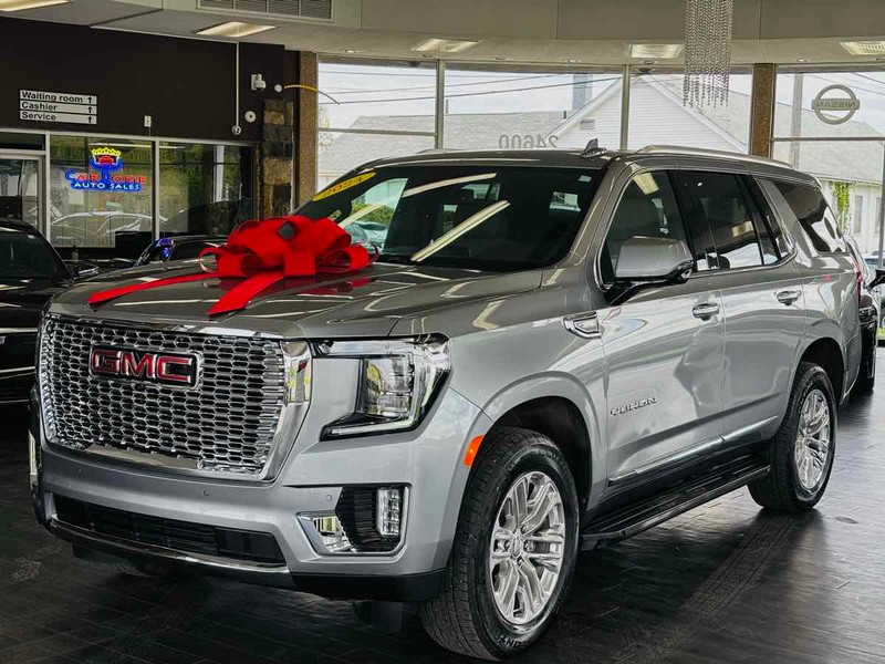 GMC Yukon Vehicle Full-screen Gallery Image 02
