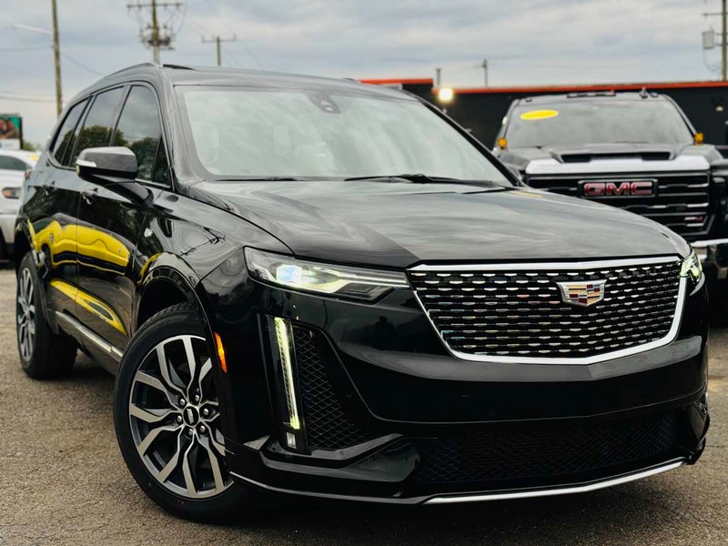 Cadillac XT6 Vehicle Full-screen Gallery Image 02