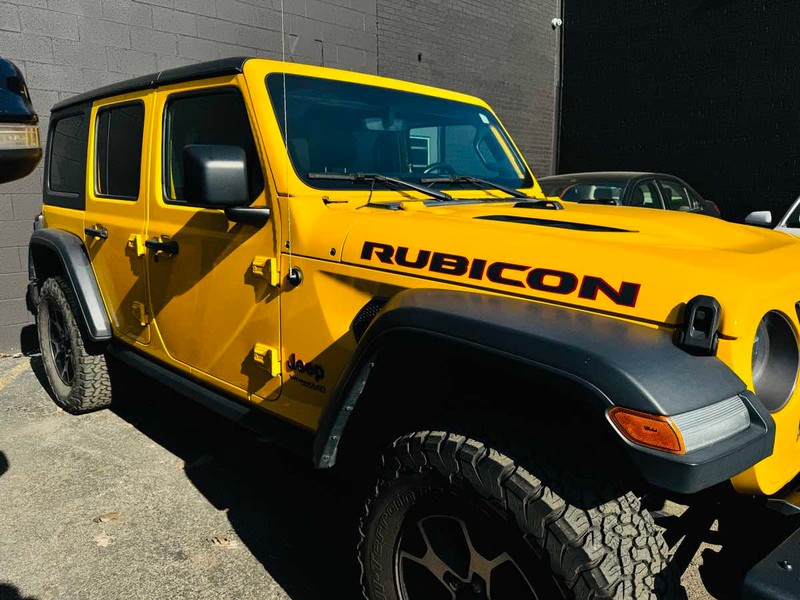 Jeep Wrangler Unlimited Vehicle Full-screen Gallery Image 03