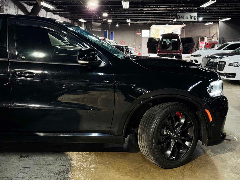 Dodge Durango Vehicle Full-screen Gallery Image 03
