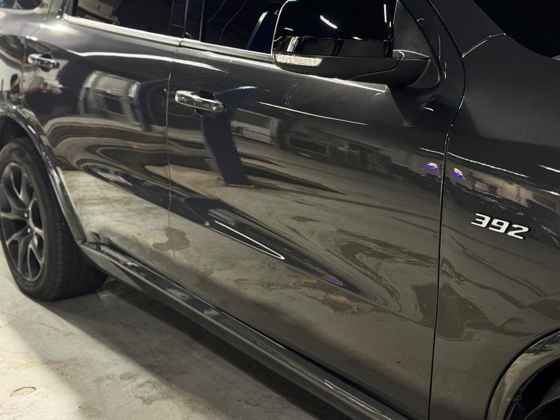 Dodge Durango Vehicle Full-screen Gallery Image 03