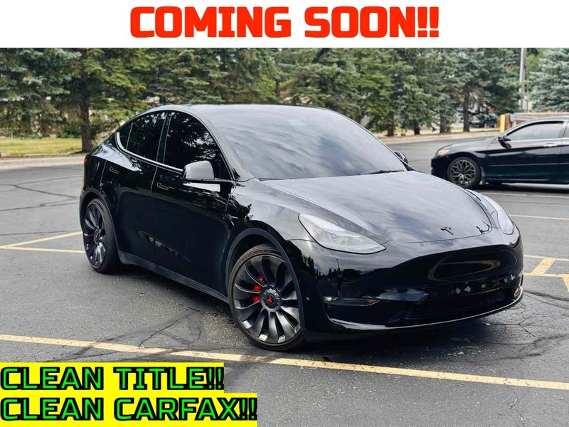Tesla Model Y Vehicle Full-screen Gallery Image 01