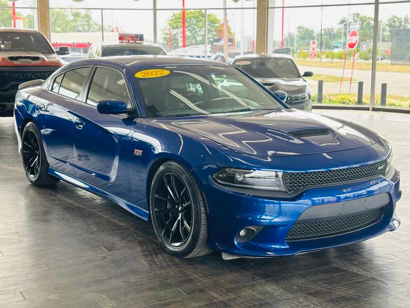 Dodge Charger Vehicle Full-screen Gallery Image 01