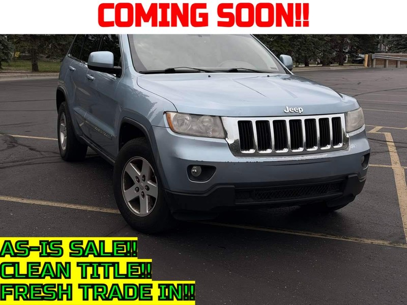 Jeep Grand Cherokee Vehicle Full-screen Gallery Image 01