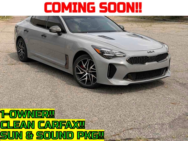 Kia Stinger Vehicle Full-screen Gallery Image 01