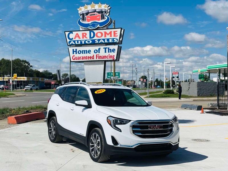 GMC Terrain Vehicle Full-screen Gallery Image 01