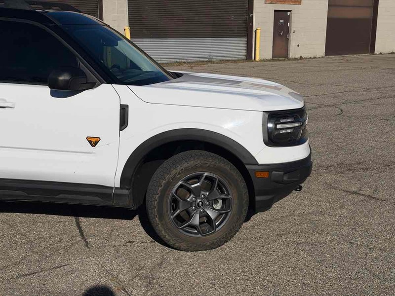Ford Bronco Sport Vehicle Full-screen Gallery Image 03
